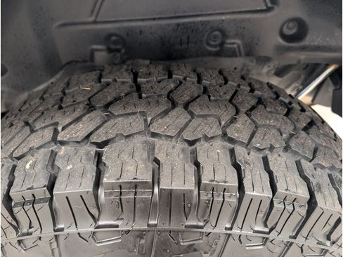 Used 2022 Jeep Wrangler Unlimited Sahara AWD/4WD image 20