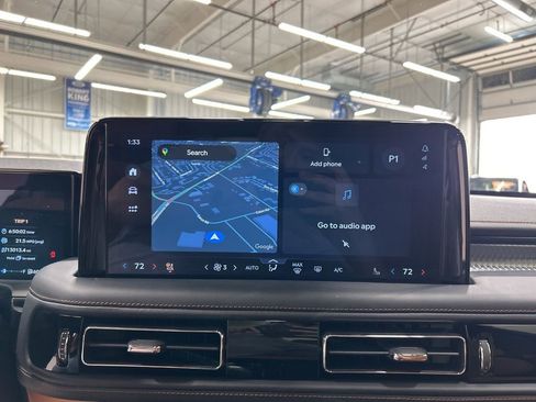 Used 2025 Lincoln Aviator Black Label w/ Jet Appearance Package image 15