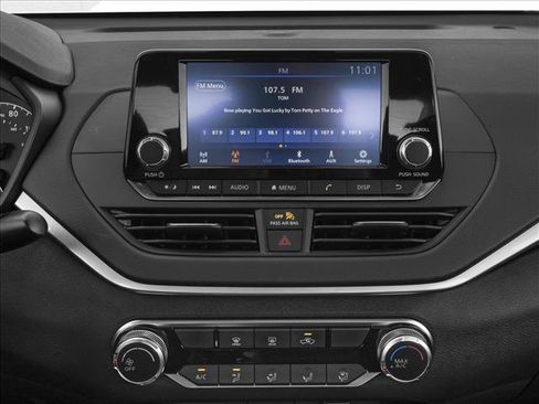 New 2025 Nissan Altima 2.5 S image 7