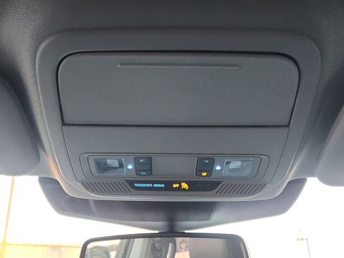 Used 2023 Ford Explorer XLT w/ Equipment Group 202A image 20