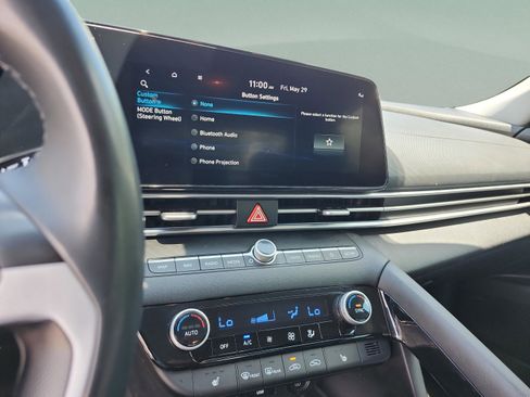 Certified 2021 Hyundai Elantra Limited FWD image 12