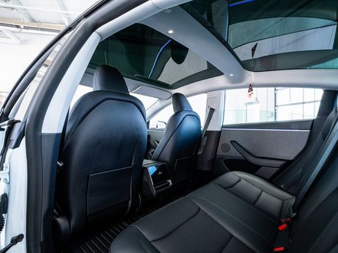 Used 2025 Tesla Model 3 Long Range image 44