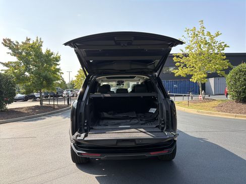 Used 2023 Land Rover Range Rover Long Wheelbase First Edition AWD/4WD image 48