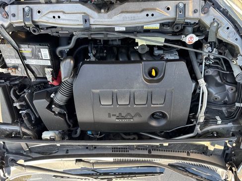 Used 2019 Toyota Corolla LE FWD image 72