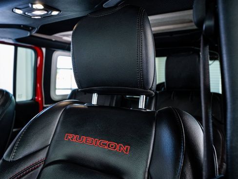 Used 2020 Jeep Wrangler Unlimited Rubicon w/ Dual Top Group image 39