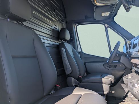 New 2024 Mercedes-Benz Sprinter 3500 image 7
