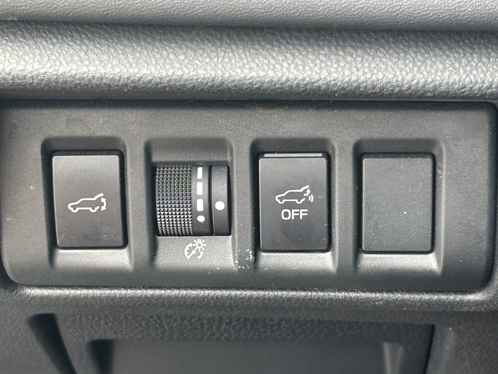 Used 2020 Subaru Outback Limited AWD/4WD image 23
