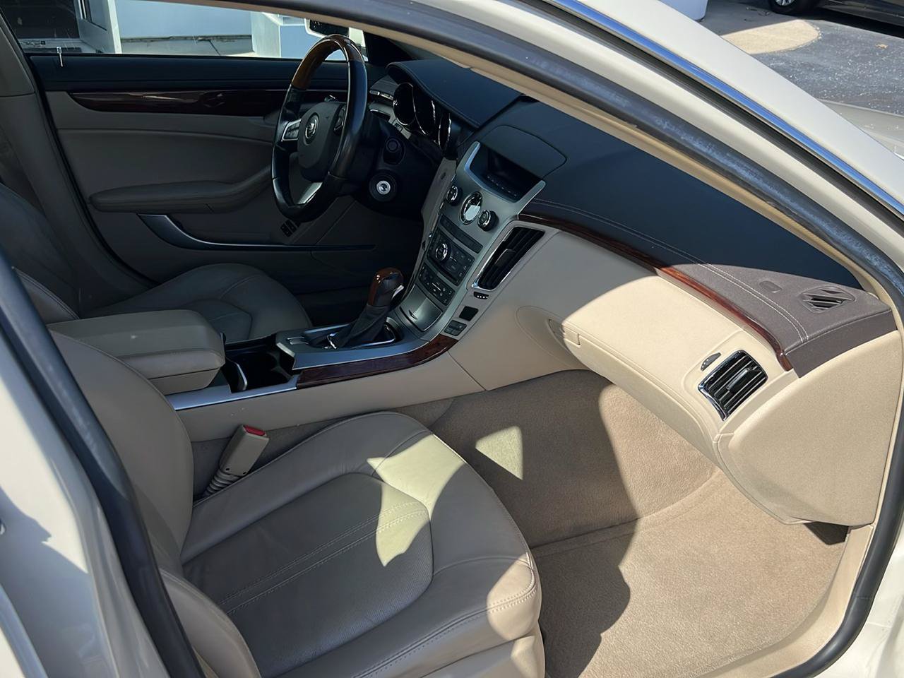Used 2011 Cadillac CTS Luxury AWD/4WD image 8