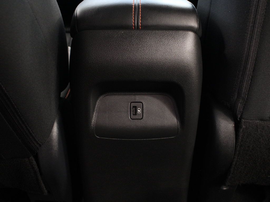 Used 2024 Nissan Sentra SR FWD image 28