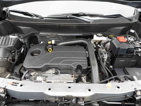 Used 2026 Chevrolet Equinox RS w/ LPO, Floor Liner Package AWD/4WD image 32
