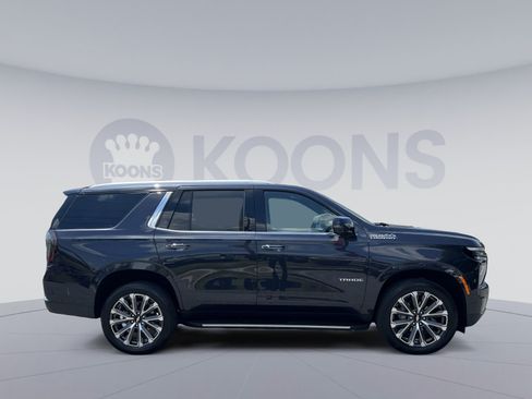 Used 2025 Chevrolet Tahoe High Country RWD image 8