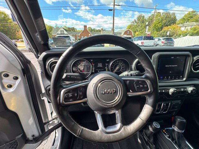 Used 2022 Jeep Wrangler Unlimited Sahara w/ Cold Weather Group AWD/4WD image 14