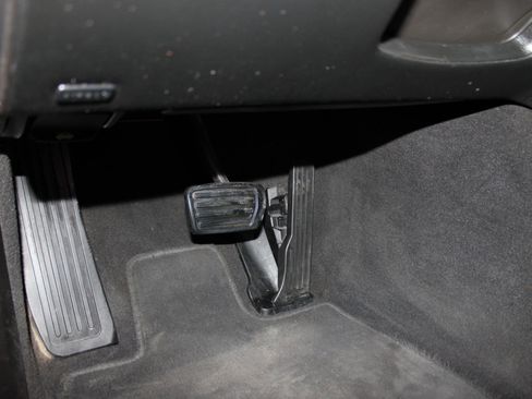 Used 2018 Cadillac CTS Premium Luxury image 10