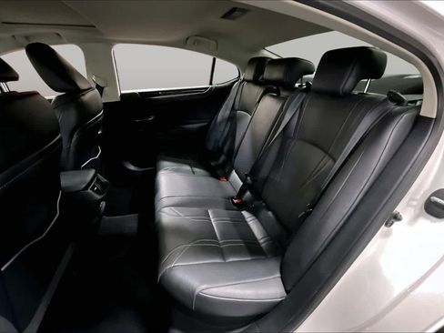 Used 2020 Lexus ES 300h w/ Accessory Package 2 FWD image 21