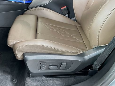 Used 2025 BMW X3 xDrive30i w/ Premium Package AWD/4WD image 19