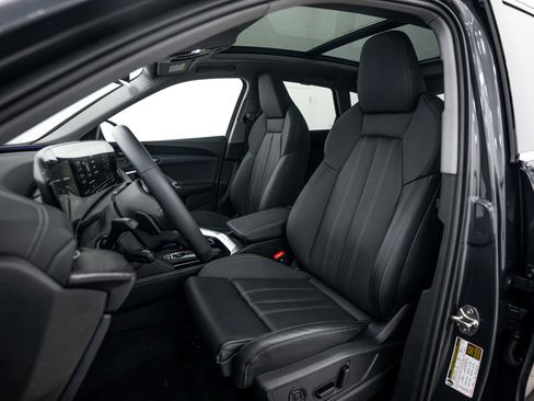 Used 2025 Audi Q5 Premium Plus w/ Premium Plus AWD/4WD image 15