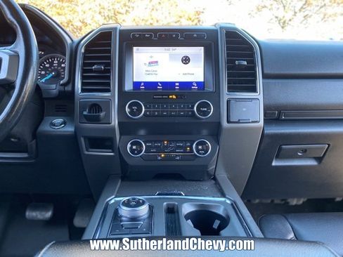 Used 2021 Ford Expedition XLT image 23