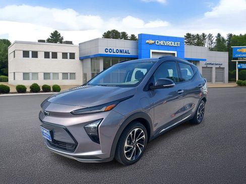 Used 2023 Chevrolet Bolt EUV Premier FWD image 1