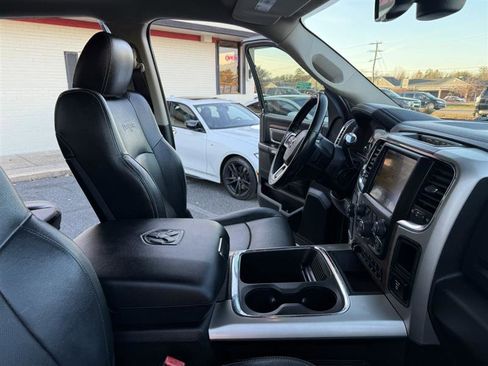 Used 2016 RAM 3500 Laramie image 16