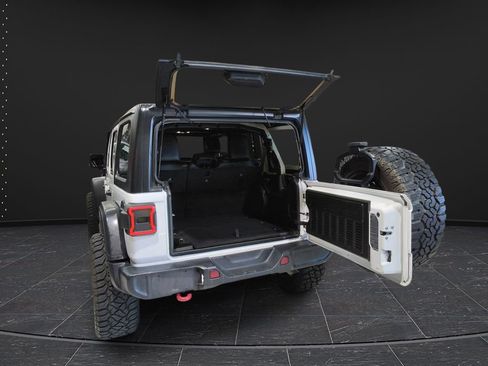 Used 2020 Jeep Wrangler Unlimited Rubicon w/ Dual Top Group AWD/4WD image 8