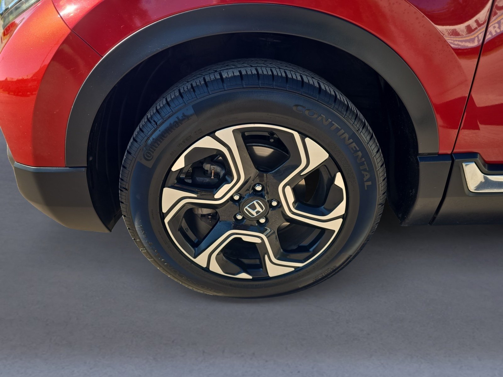 Used 2018 Honda CR-V Touring image 10