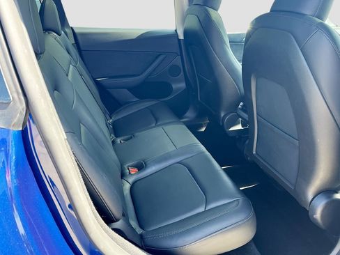 Used 2024 Tesla Model Y Long Range RWD image 28