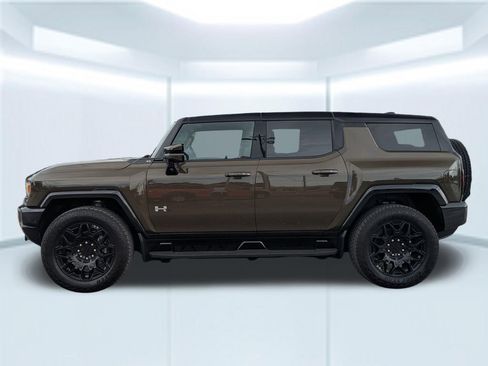 Used 2025 GMC Hummer EV 2X AWD/4WD image 2