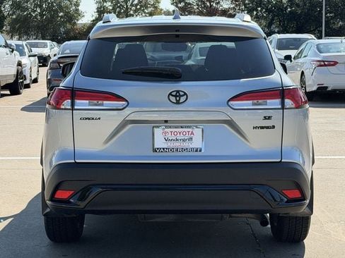 Used 2024 Toyota Corolla Cross AWD Hybrid image 5