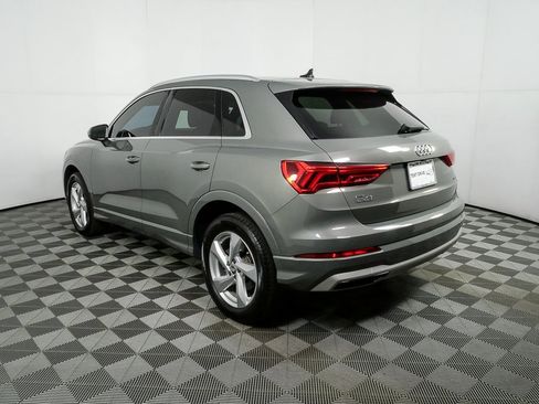 Used 2019 Audi Q3 2.0T Premium w/ Convenience Package image 27
