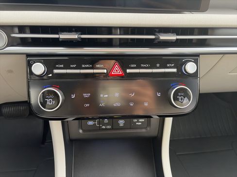 Used 2025 Hyundai Tucson SEL AWD/4WD image 26