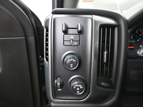 Used 2017 Chevrolet Silverado 1500 LT w/ All Star Edition AWD/4WD image 34