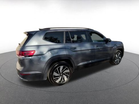 Used 2025 Volkswagen Atlas SE image 14