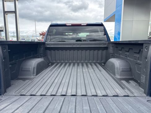 Used 2020 Chevrolet Silverado 1500 Custom Trail Boss w/ Custom Convenience Package AWD/4WD image 13