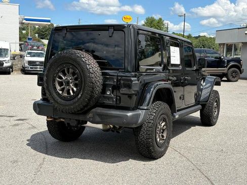Used 2022 Jeep Wrangler Unlimited Rubicon w/ Trailer Tow Package AWD/4WD image 3