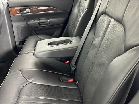 Used 2014 Lincoln MKX FWD w/ Equipment Group 102A image 17