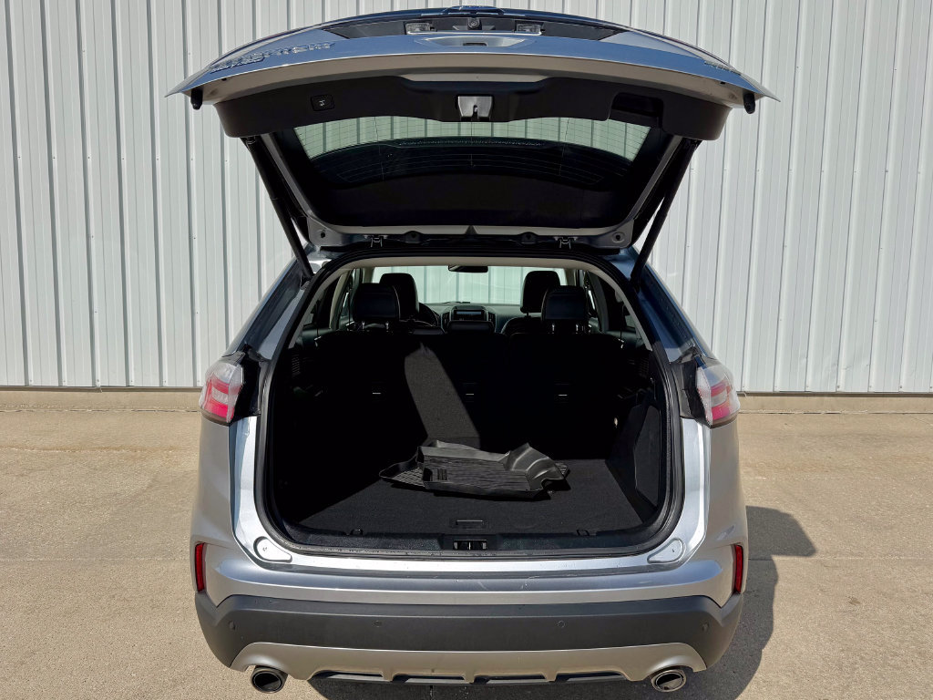 Certified 2024 Ford Edge Titanium AWD/4WD image 16