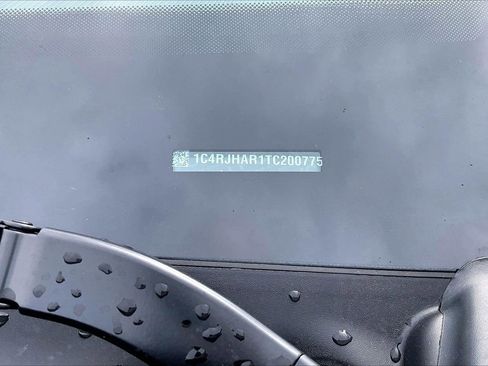 New 2026 Jeep Grand Cherokee Laredo image 37