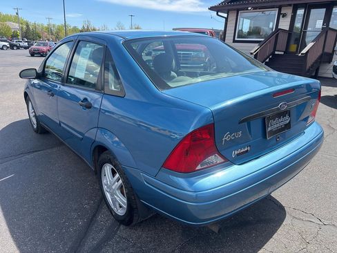 Used 2001 Ford Focus SE FWD image 5