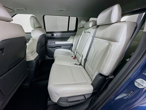 Certified 2025 Hyundai Santa Fe SEL image 24