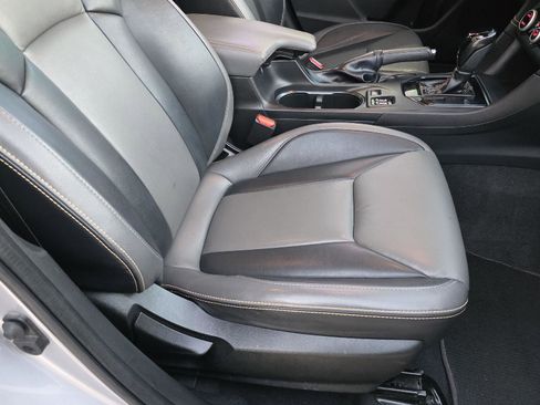 Used 2022 Subaru Crosstrek 2.5i Sport w/ Moonroof Package image 26