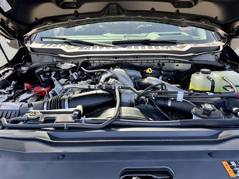 New 2025 Ford F250 Lariat w/ Lariat Ultimate Package image 39