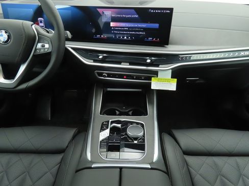 Certified 2026 BMW X5 sDrive40i w/ Climate Comfort Package image 14