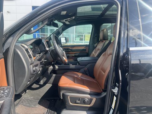 Used 2023 RAM 1500 Limited w/ Bed Utility Group image 17