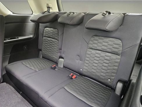 New 2025 Nissan Pathfinder SV image 20