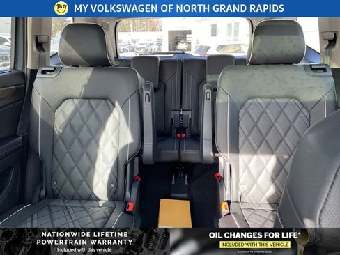New 2026 Volkswagen Atlas SEL Premium R-Line image 18