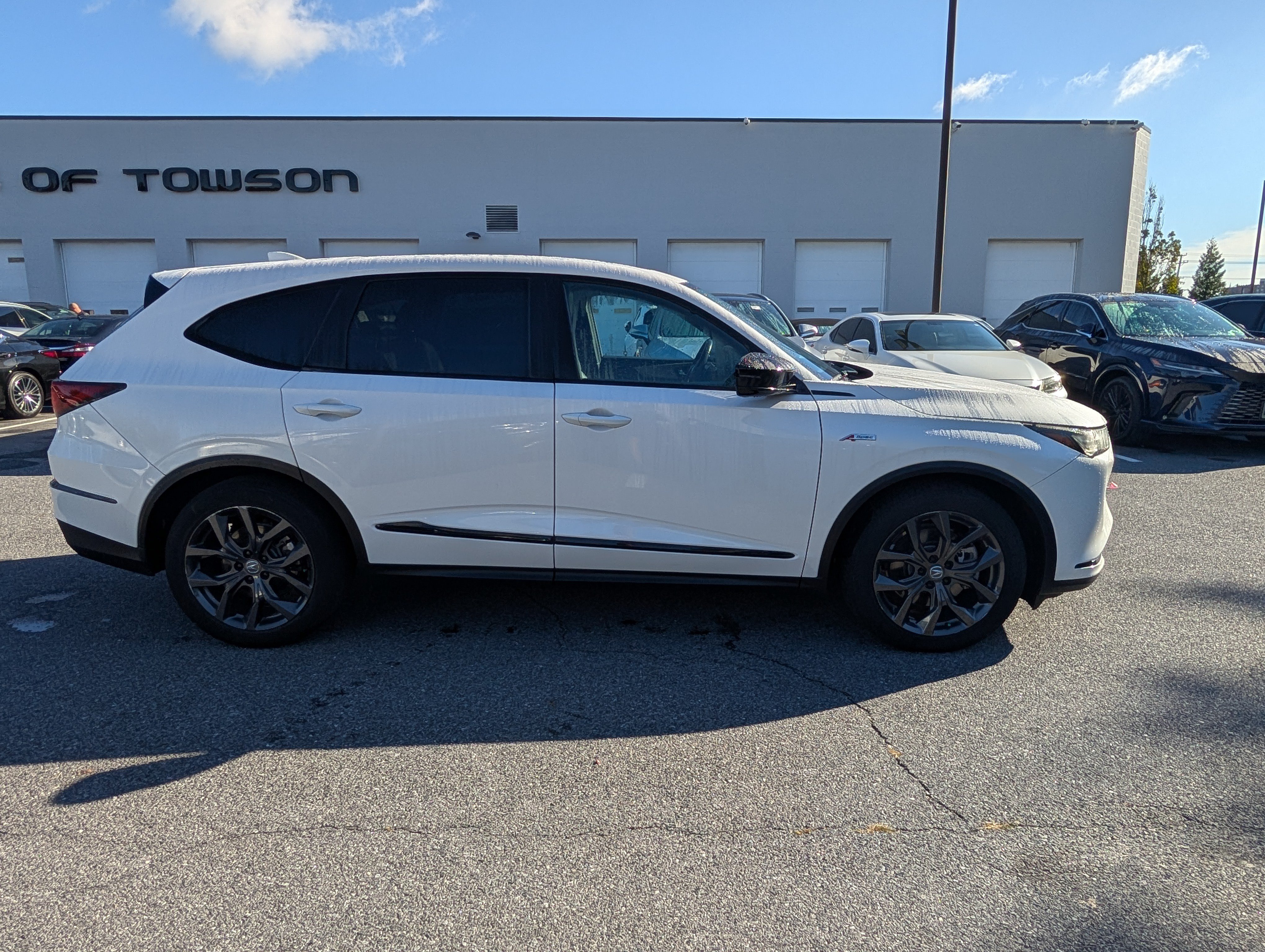 Used 2024 Acura MDX A-Spec AWD/4WD image 2