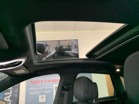 Used 2023 Porsche Macan image 24