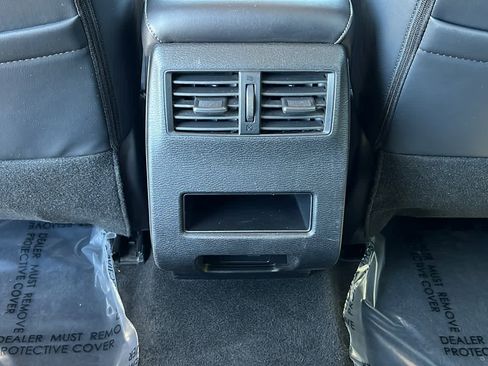 Used 2024 Mitsubishi Outlander SE AWD/4WD image 25