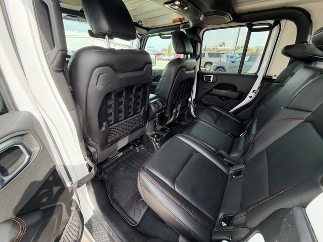 Used 2022 Jeep Gladiator Mojave w/ Cold Weather Group AWD/4WD image 20