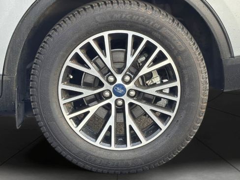 Used 2022 Ford Escape SE image 11